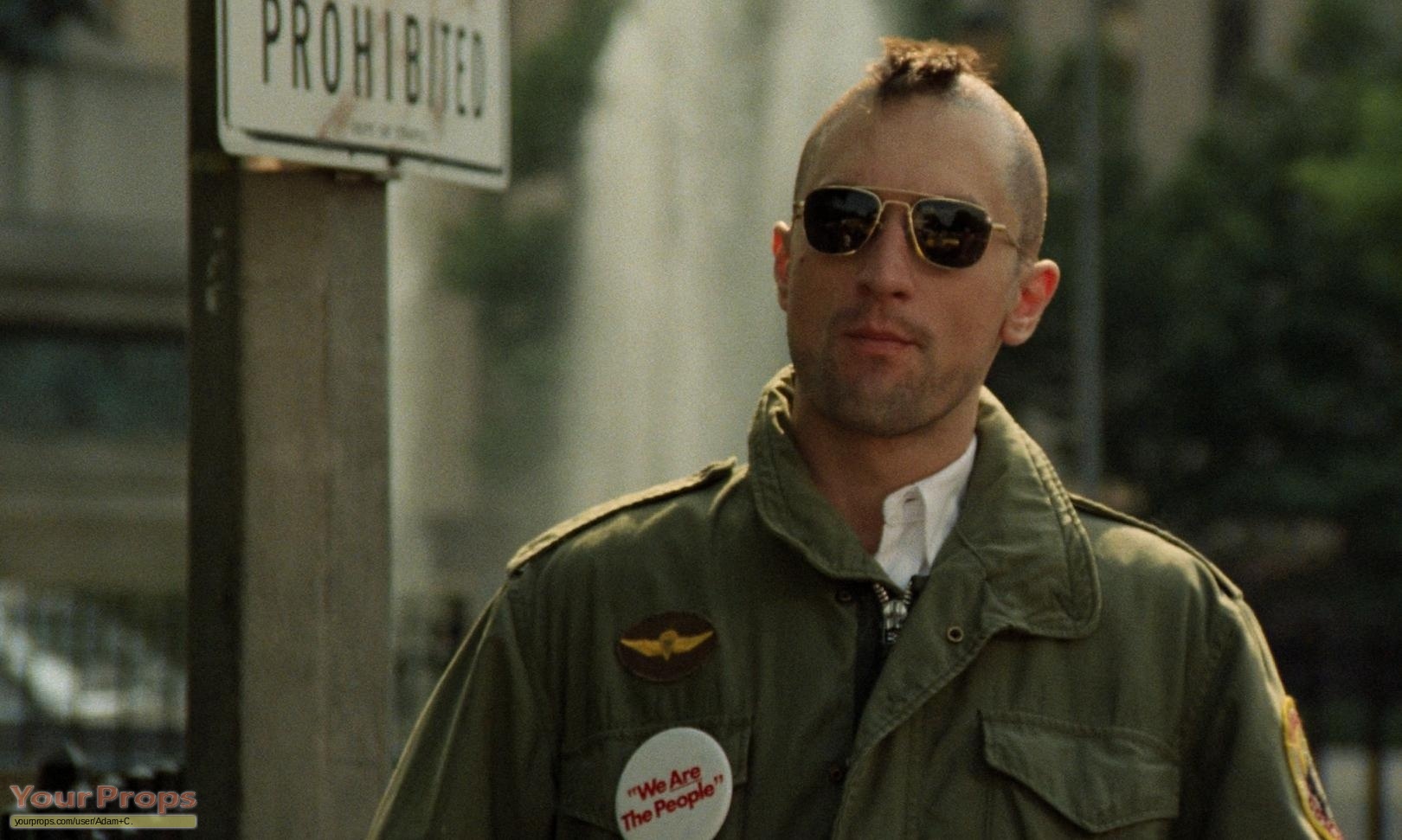 Taxi-Driver-Travis-Bickle-s-M-65-Field-Jacket-with-patches-and-campaign-button-5.jpg