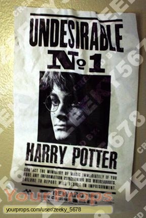 harry potter and the deathly hallows part 1 poster. harry potter and the deathly