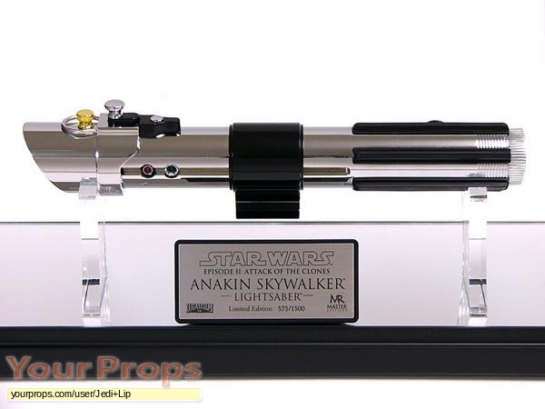 Star Wars  Attack Of The Clones Master Replicas movie prop weapon