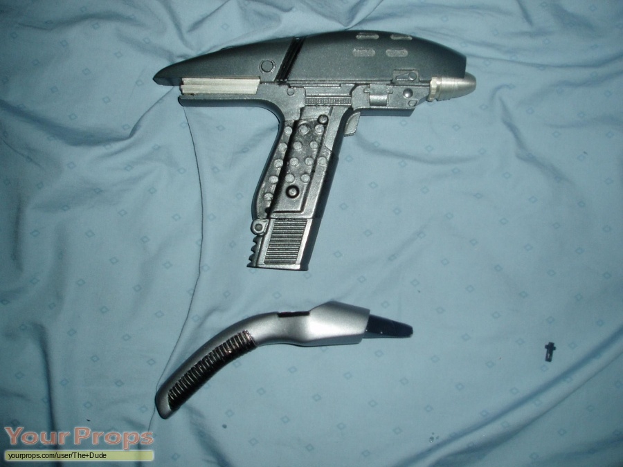 Star Trek V  The Final Frontier original movie prop weapon