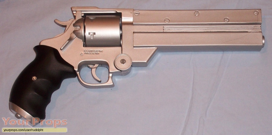 Trigun replica movie prop weapon