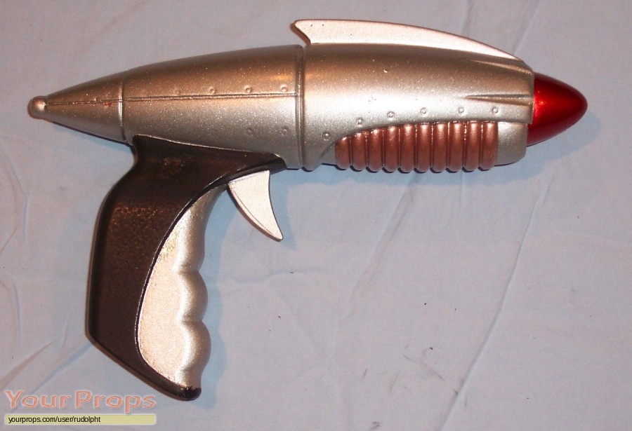 Sky Captain and the World of Tomorrow replica movie prop weapon