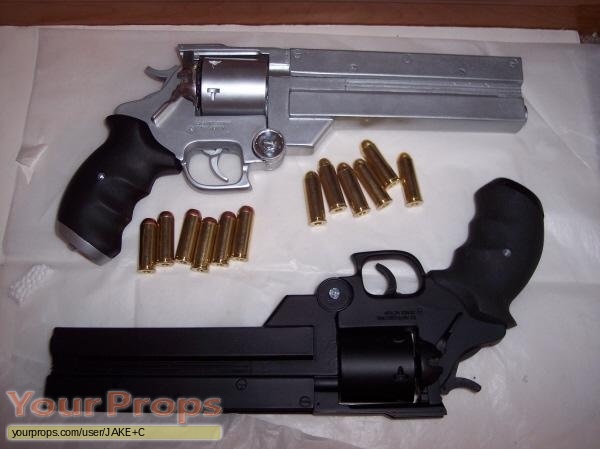 Trigun replica movie prop weapon