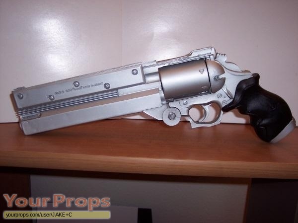 Trigun replica movie prop weapon