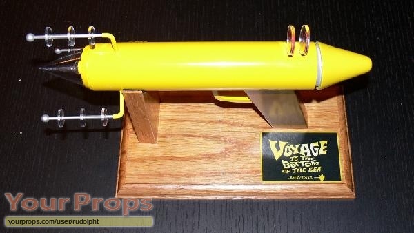 Voyage to the Bottom of the Sea replica movie prop weapon