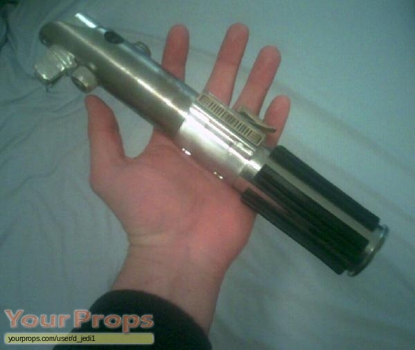 Star Wars  Revenge Of The Sith replica movie prop weapon
