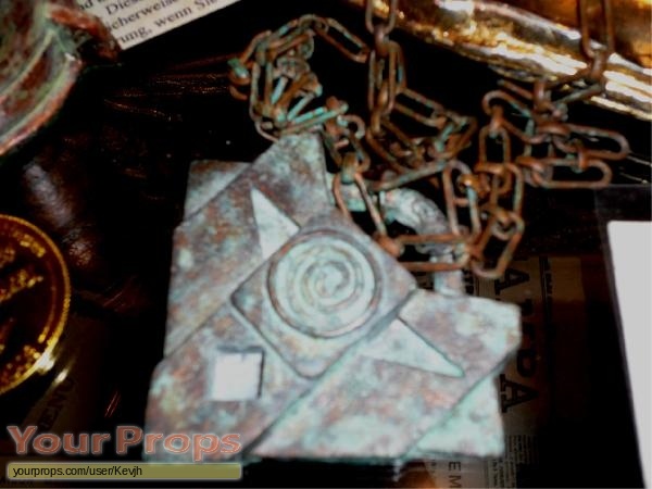 Indiana Jones And The Fate Of Atlantis (video game) replica movie prop