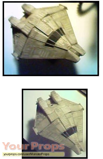Aliens replica model   miniature