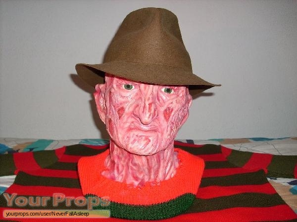 A Nightmare On Elm Street 4  The Dream Master replica movie prop