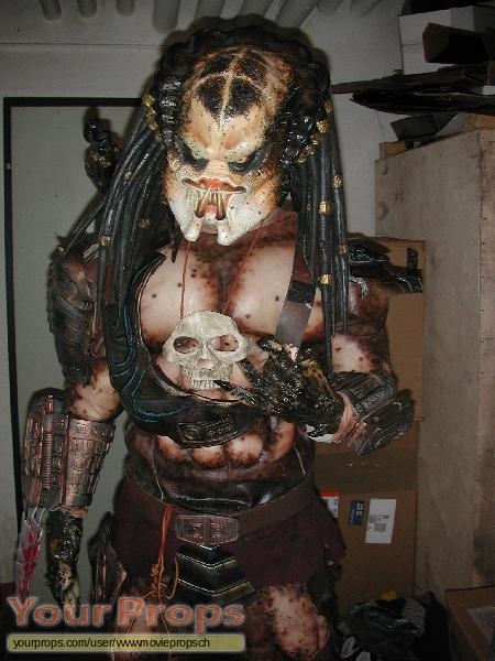 Predator replica movie costume