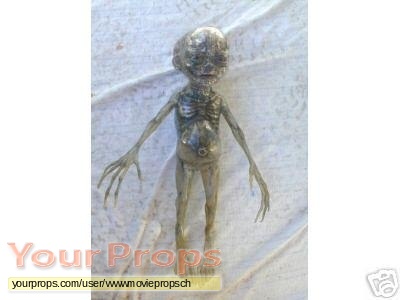 Species 2 replica movie prop