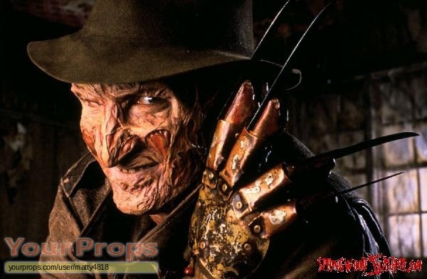 A Nightmare On Elm Street 4  The Dream Master replica movie prop