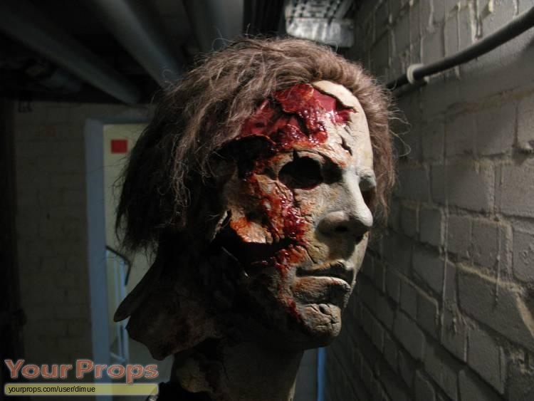 Halloween 2 (Rob Zombies) replica movie prop