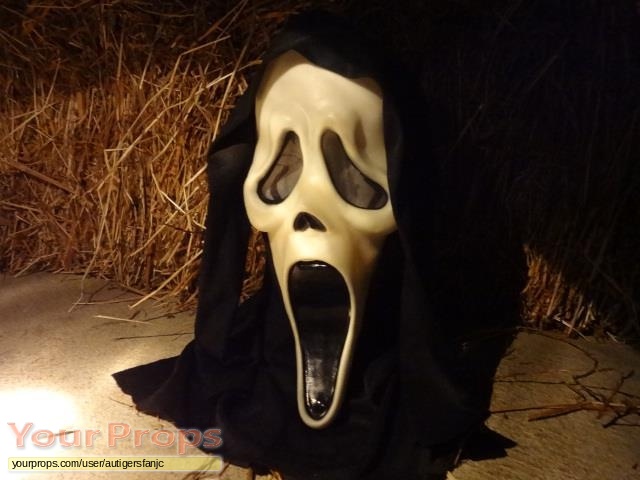 Scream 2 replica movie costume