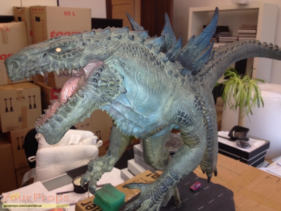 Godzilla scaled scratch-built model   miniature