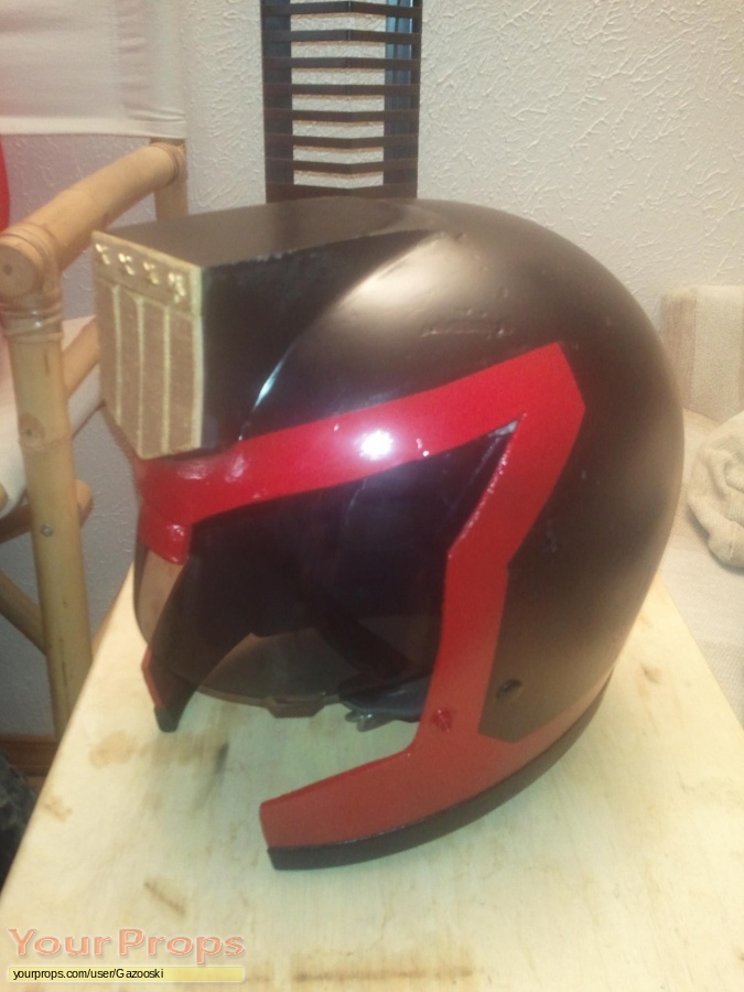 Judge Dredd replica movie prop