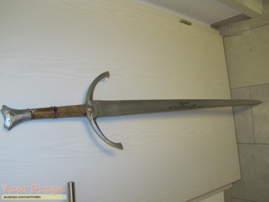 The Chronicles of Narnia  The Lion  the Witch and the Wardrobe original movie prop weapon