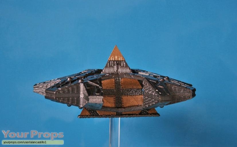 Stargate SG-1 replica model   miniature