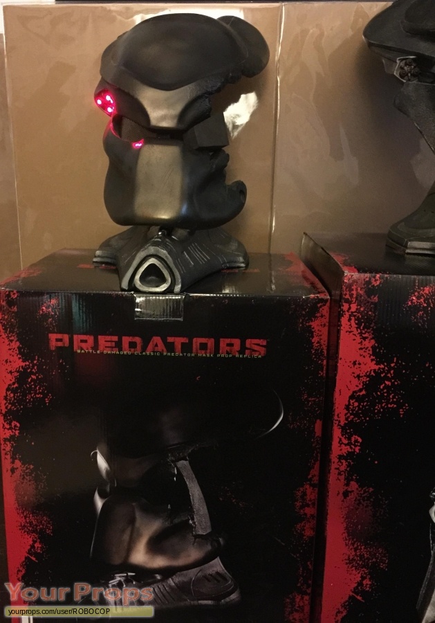 Predator Sideshow Collectibles movie prop
