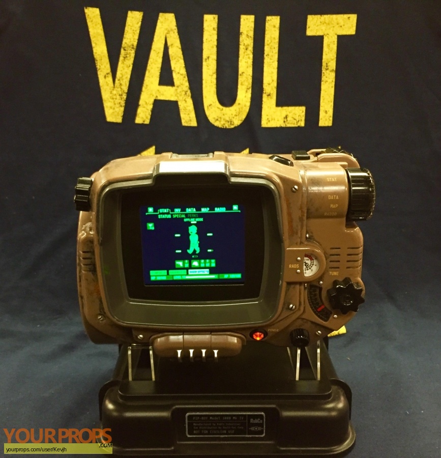 Fallout 4 ( video game) replica movie prop