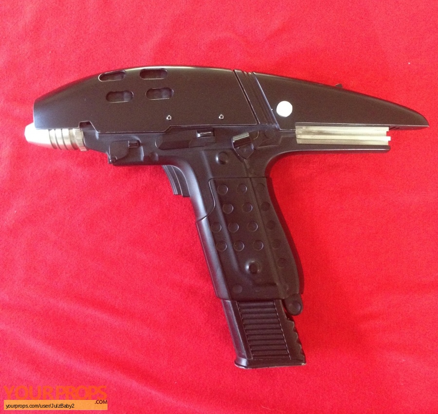 Star Trek VI  The Undiscovered Country Master Replicas movie prop weapon