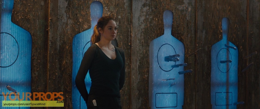 Divergent original movie prop weapon