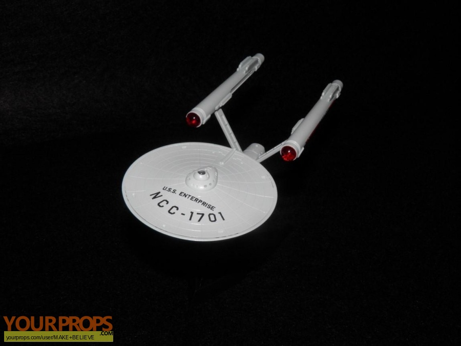 Star Trek replica model   miniature