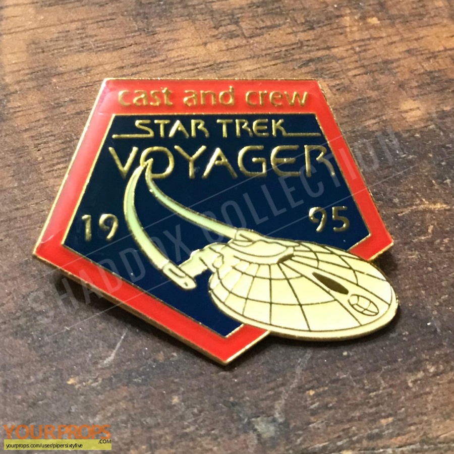 Star Trek  Voyager original film-crew items