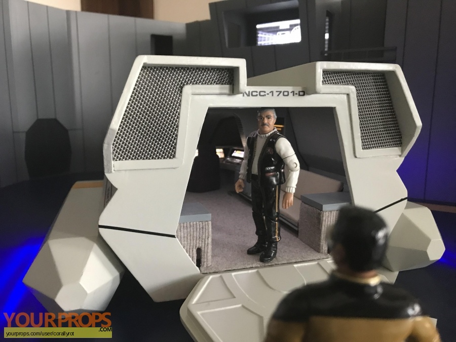Star Trek - The Next Generation replica model   miniature