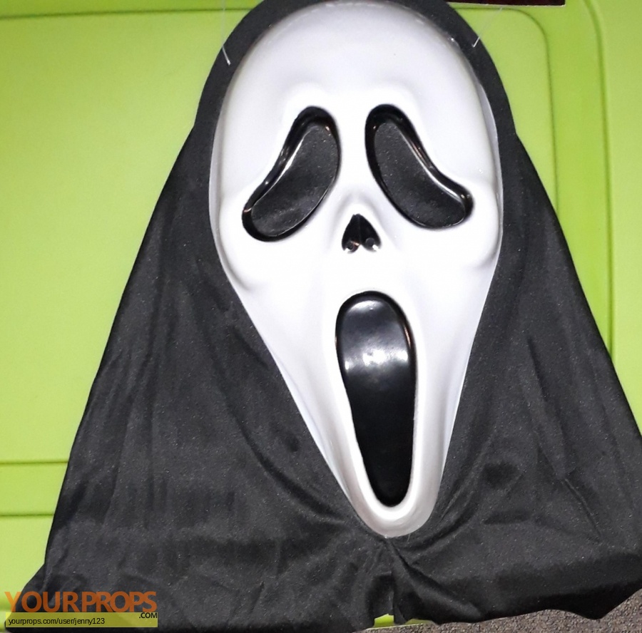 Scream replica movie costume
