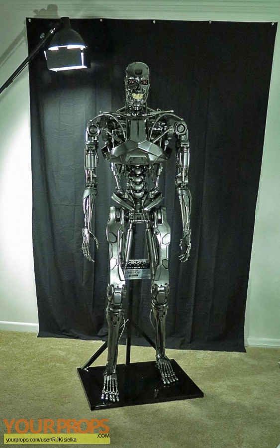 Terminator Genisys replica movie prop