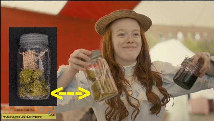 Anne with an E  (2017-2019) original movie prop