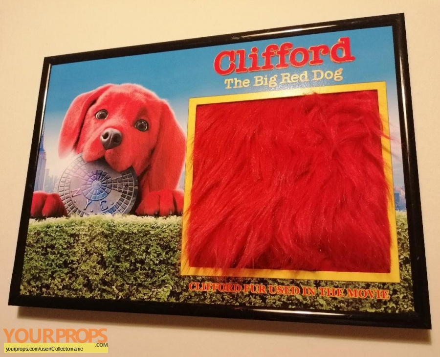 Clifford  The big red dog swatch   fragment movie prop