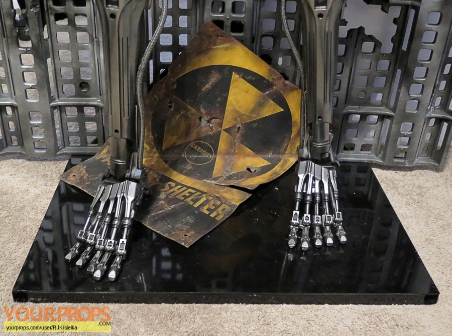 Terminator Genisys made from scratch set dressing   pieces