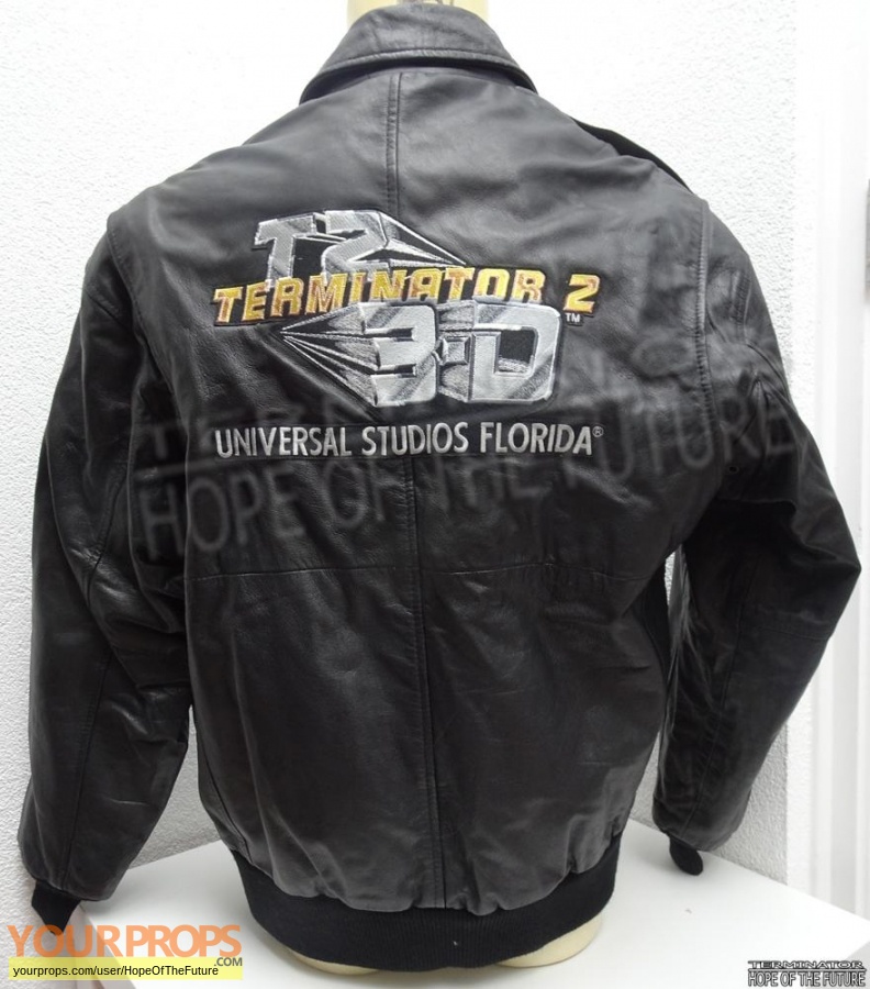 Terminator 2 3D  Battle Across Time original film-crew items