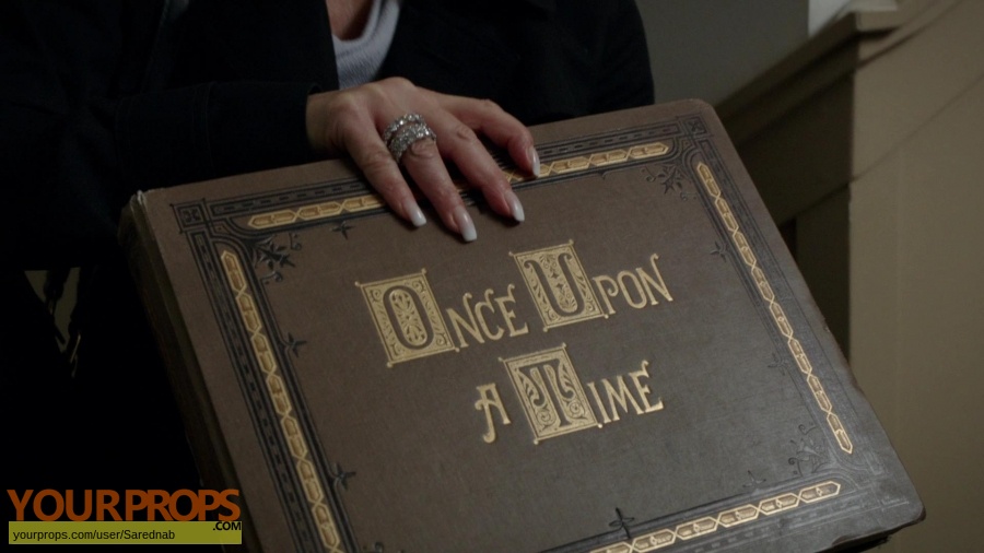 Once Upon a Time  (2011-2018) replica movie prop