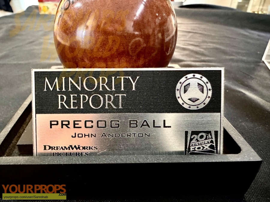 Minority Report replica movie prop