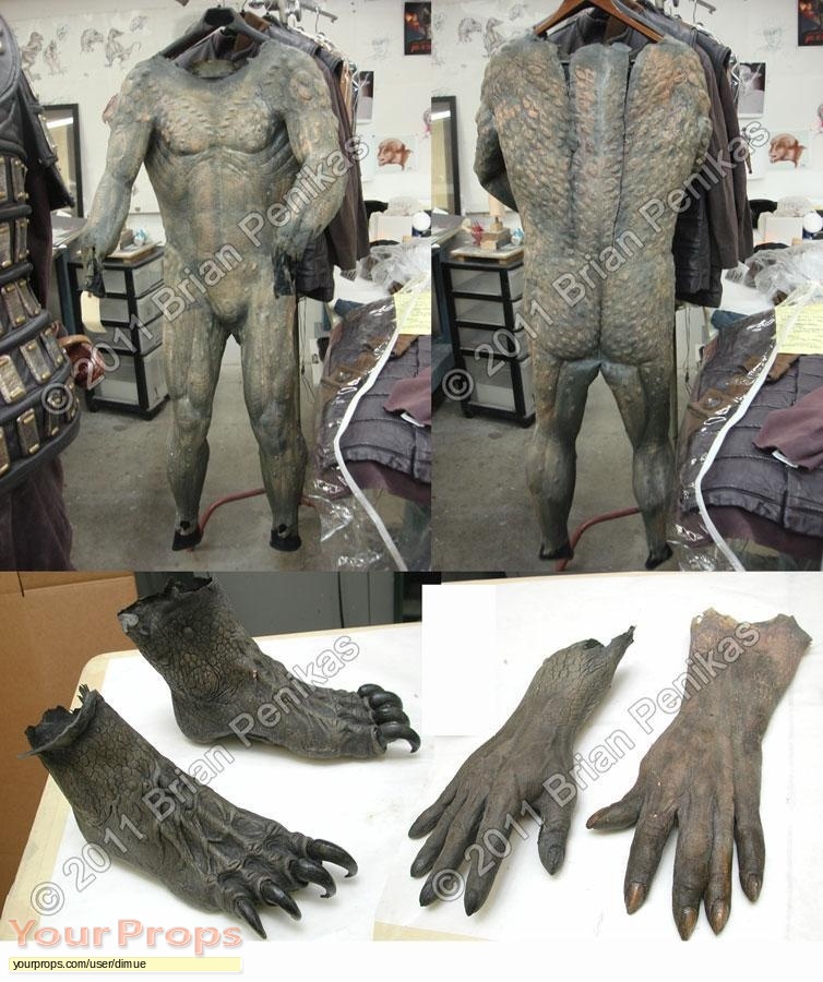 This is the last remaining full creeper JC2 foamlatex full body suit, feets...