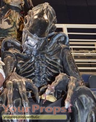 Aliens replica movie costume