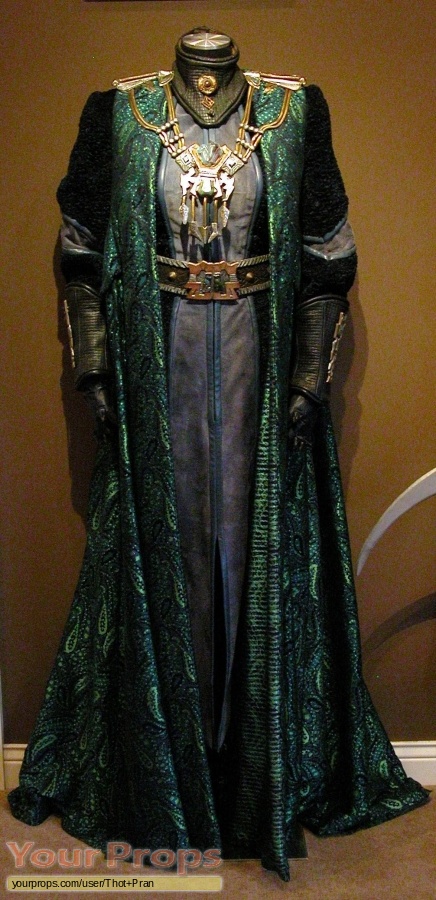 Star Trek: Deep Space Nine Lady Sirella Klingon original TV series costume