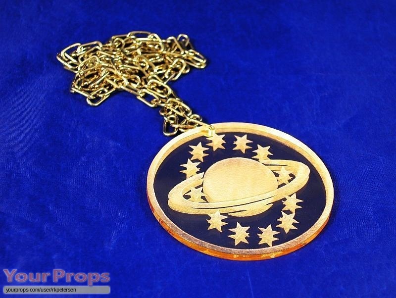 Galaxy Quest Guy Fleegman GQ Logo Medallion Necklace replica movie prop