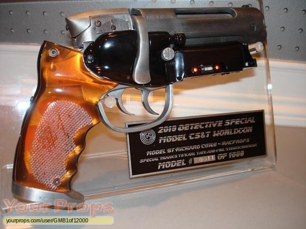 Blade Runner replica movie prop weapon