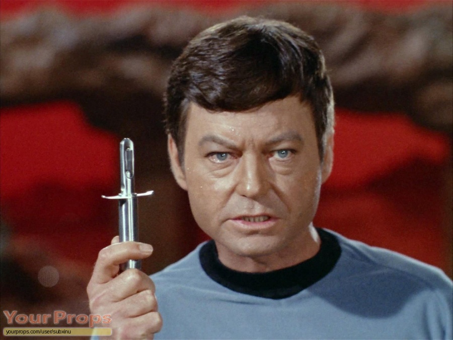 Star-Trek-The-Original-Series-Dr-McCoy-s-Hypospray-Mk-II-2.jpg