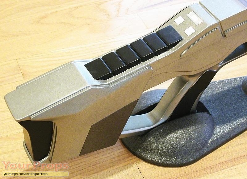 Star Trek  First Contact replica movie prop weapon