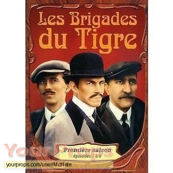 Les Brigades du Tigre replica movie prop