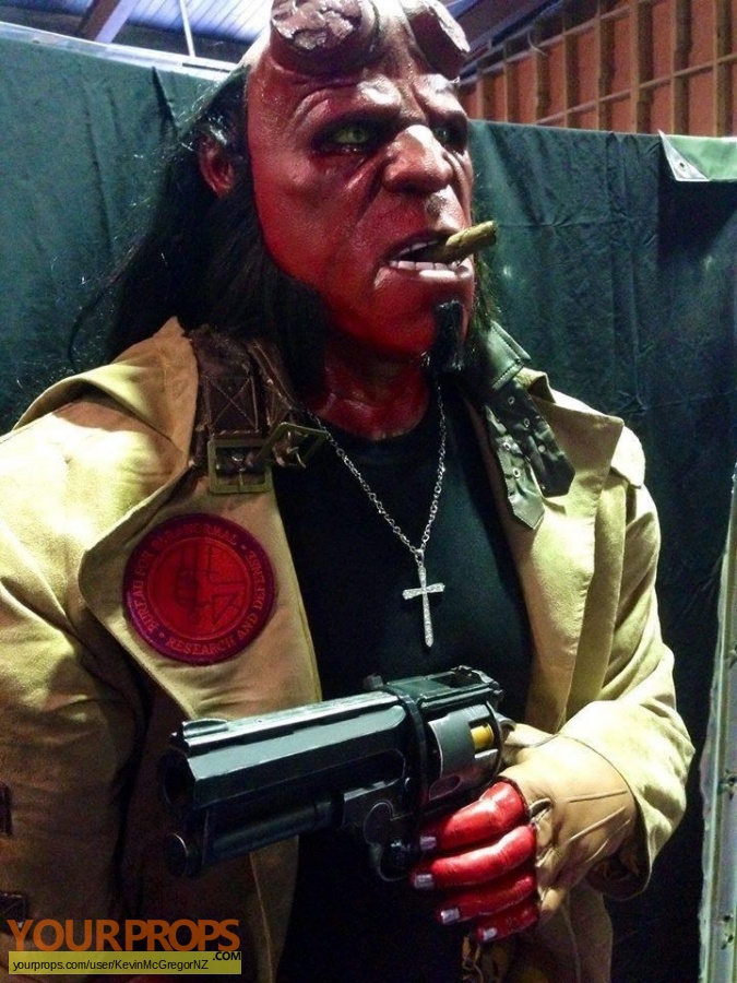 Hellboy 2  The Golden Army replica movie prop