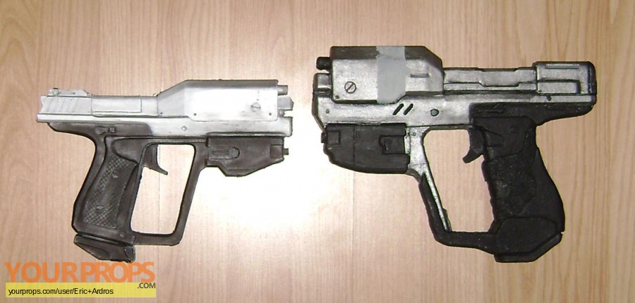 Halo 4 (video game) replica movie prop weapon