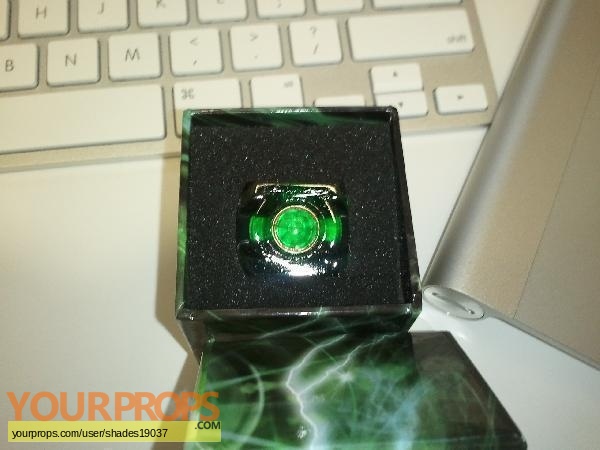 Green Lantern replica movie prop
