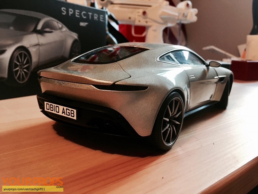 James Bond  Spectre replica model   miniature