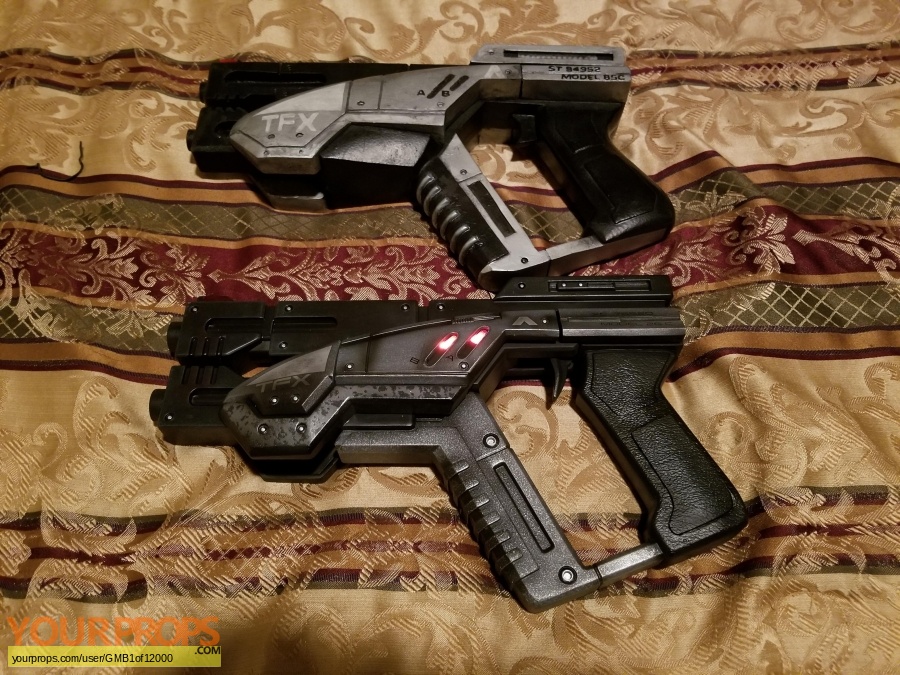 Mass Effect replica movie prop weapon